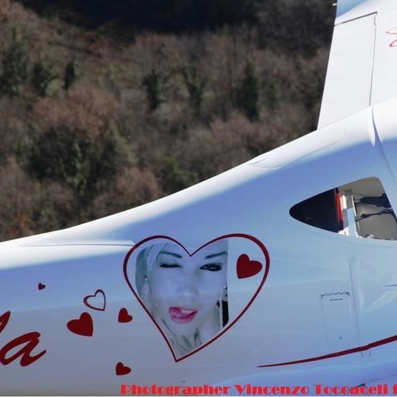 Hi ,i’m Ella & I’m cancer survivor 🎀 last year I was diagnosedwith breastcancer - Picture 7 of 16